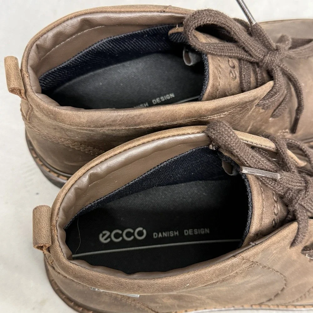 ECCO Boots Mens Size 8 Brown Leather Chukka GORE-TEX Waterproof‎ Comfort Casual